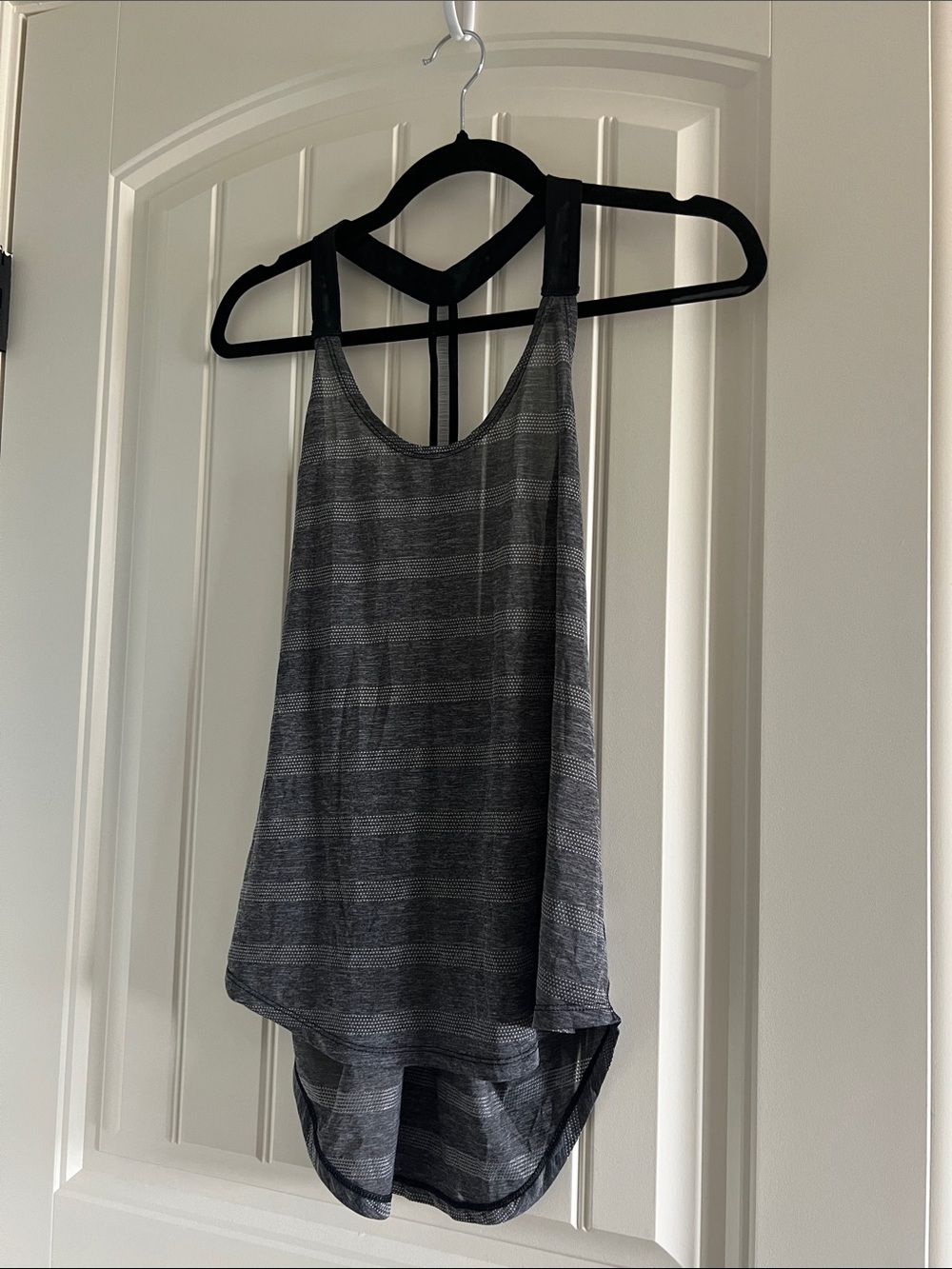 038 $5 Nike top